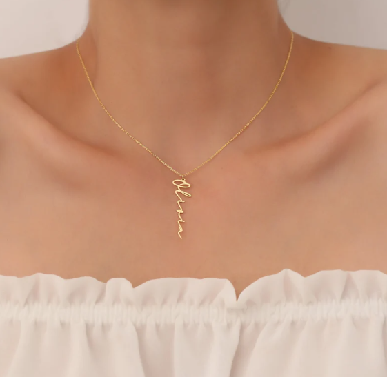Lola Vertical Name Necklace